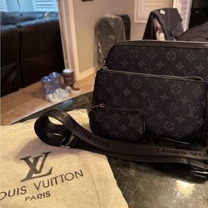 Louis Vuitton Monogram Eclipse Messenger Bag in Black